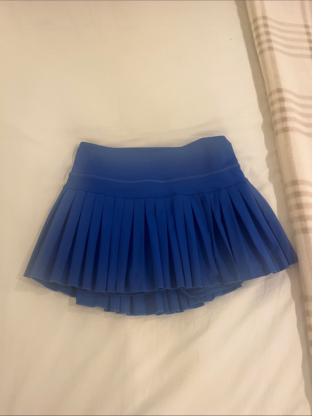 Gold hinge pleated tennis skirt royal blue